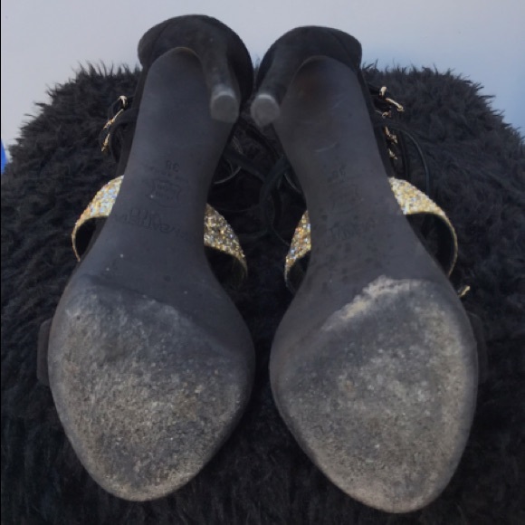 SALE! 
GIAMBATTISTA VALLI Heels - Picture 3 of 3